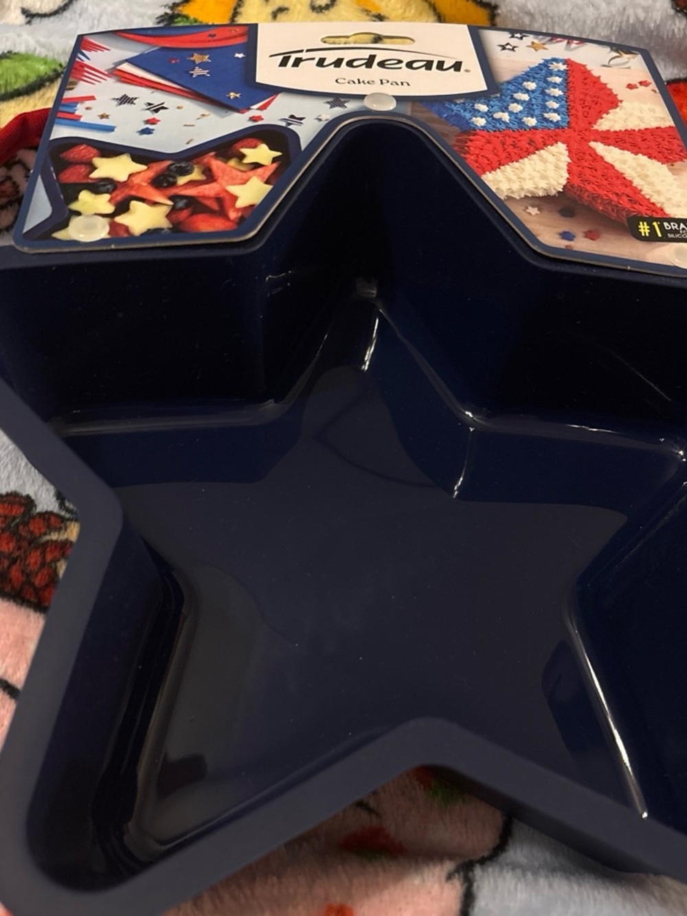 Trudeau Navy Blue Star Cake Pan